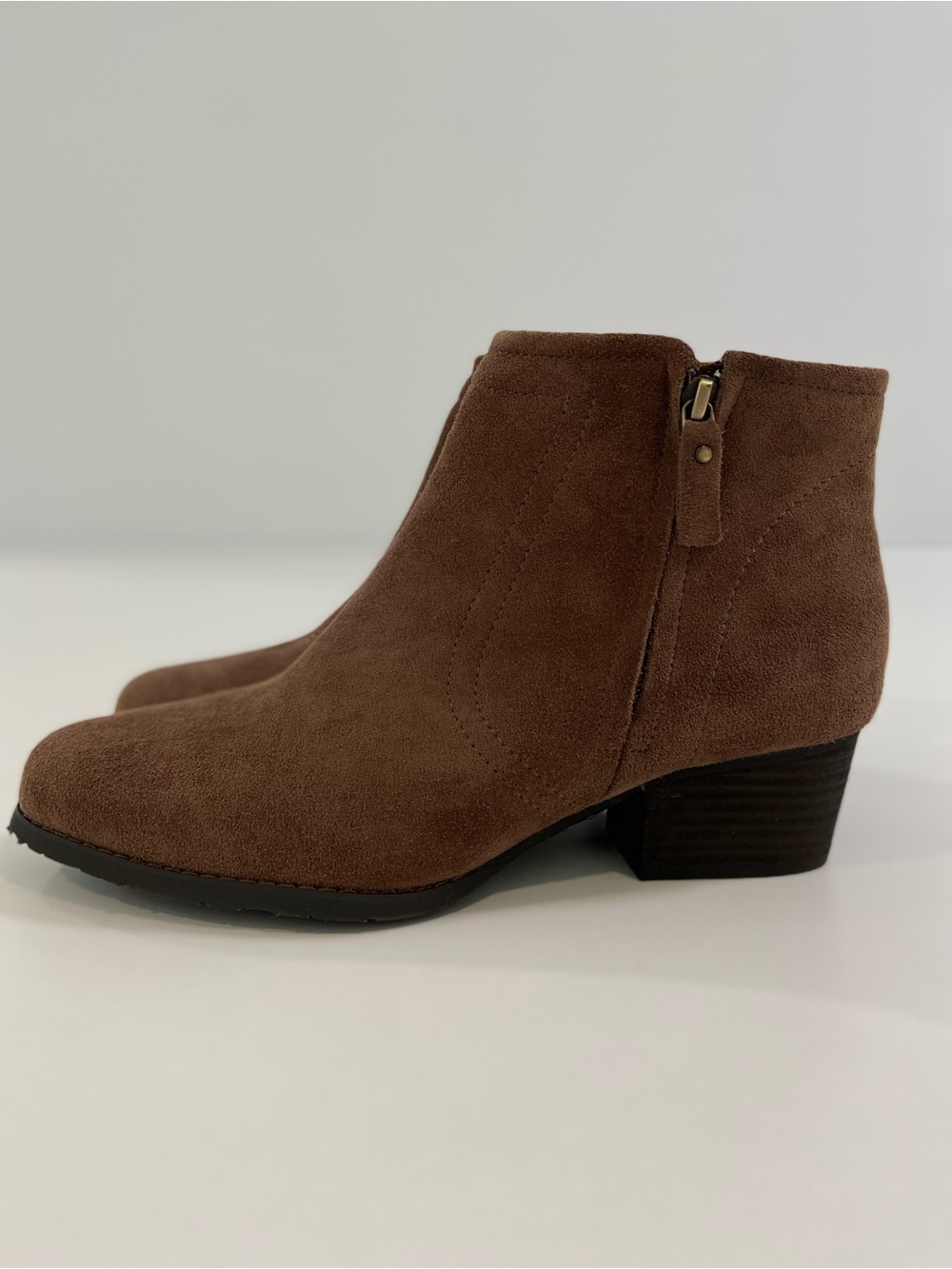 Aqua College Brown Suede Waterproof Boots 9.5 Equestrian Country Quiet Luxury